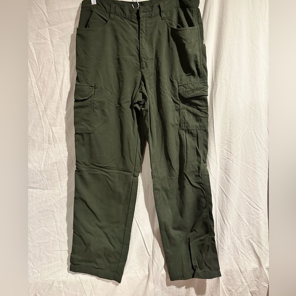 Patagonia cargo pants size in measurements - Picture 1 of 11